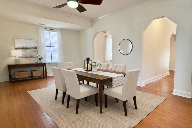 Building Photo - 625 Goldsborough St