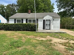Building Photo - 3928 N Rossiland Cir