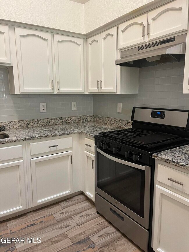 Building Photo - 6512 Dakota Ridge Dr