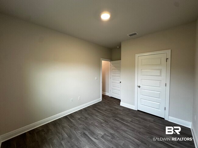 Building Photo - 32236 Revere Dr