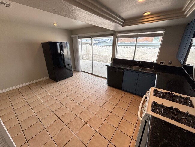 Building Photo - Beautiful 3Bed/2Bath Home located in South...