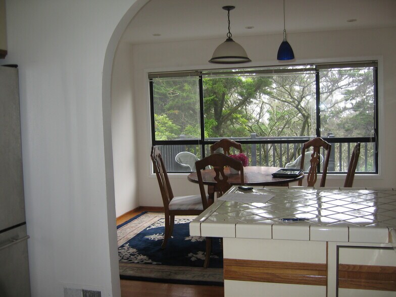 Building Photo - 409 Dellbrook Ave