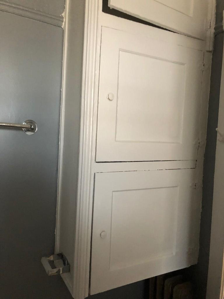 Building Photo - 6364 N Hermitage Ave