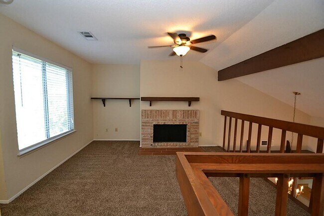 Building Photo - 13026 Wirevine Ln
