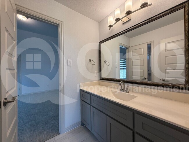 Building Photo - 14697 Valley Trl