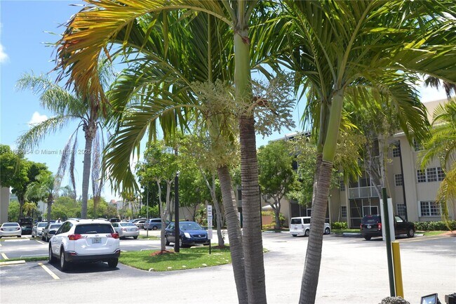 Building Photo - 21121 SW 85th Ave