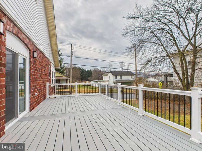Building Photo - 820 E Oldtown Rd