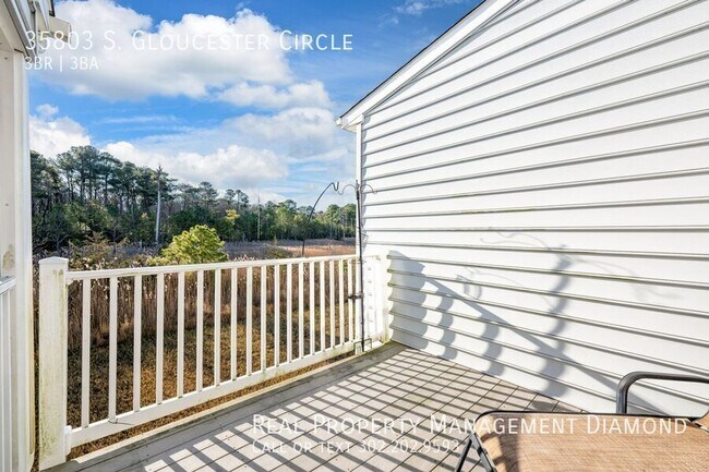 Building Photo - 35803 S Gloucester Cir