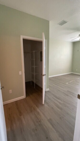 Master walk-in closet - 7123 Yacht Basin Ave