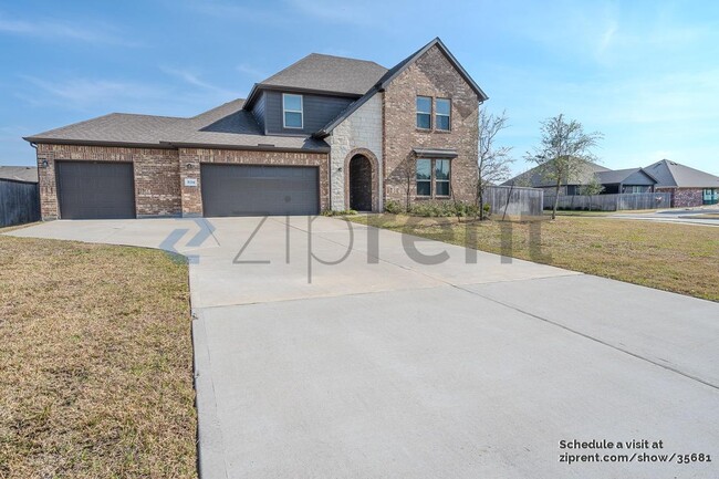 Building Photo - 31214 Gullwing Manor Dr