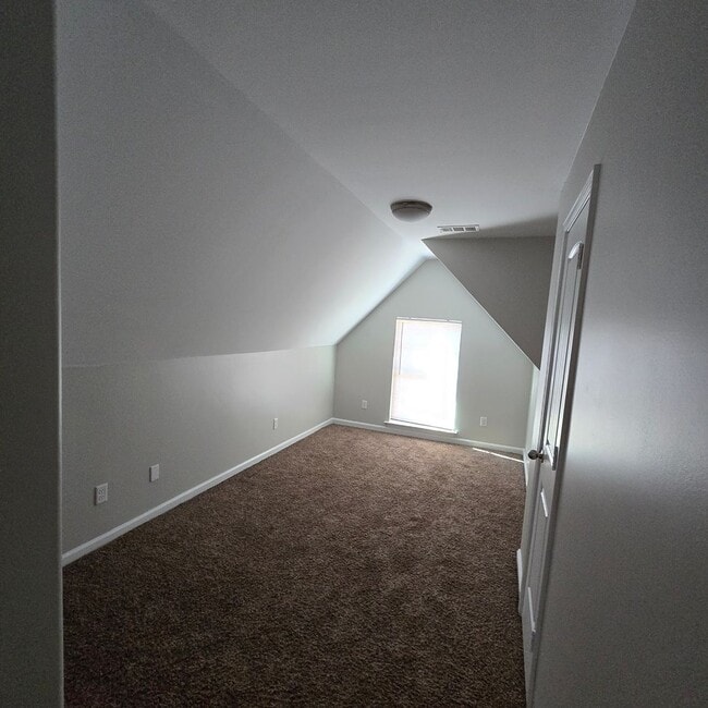 Building Photo - Two-Story Beauty in Olive Branch with Comp...