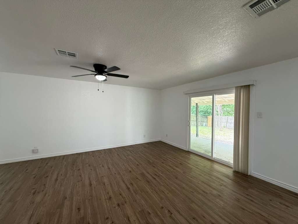 Building Photo - 5214 Charolais Dr