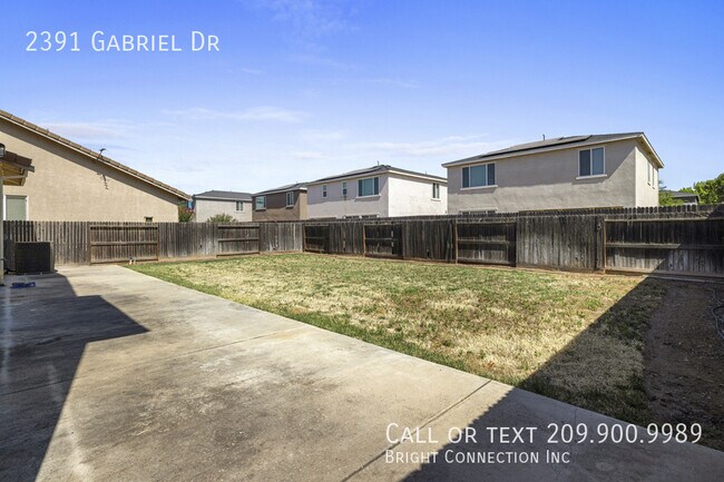 Building Photo - 2391 Gabriel Dr