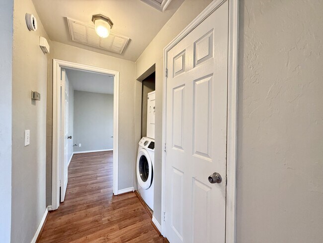 Building Photo - 2604 NW 50th St