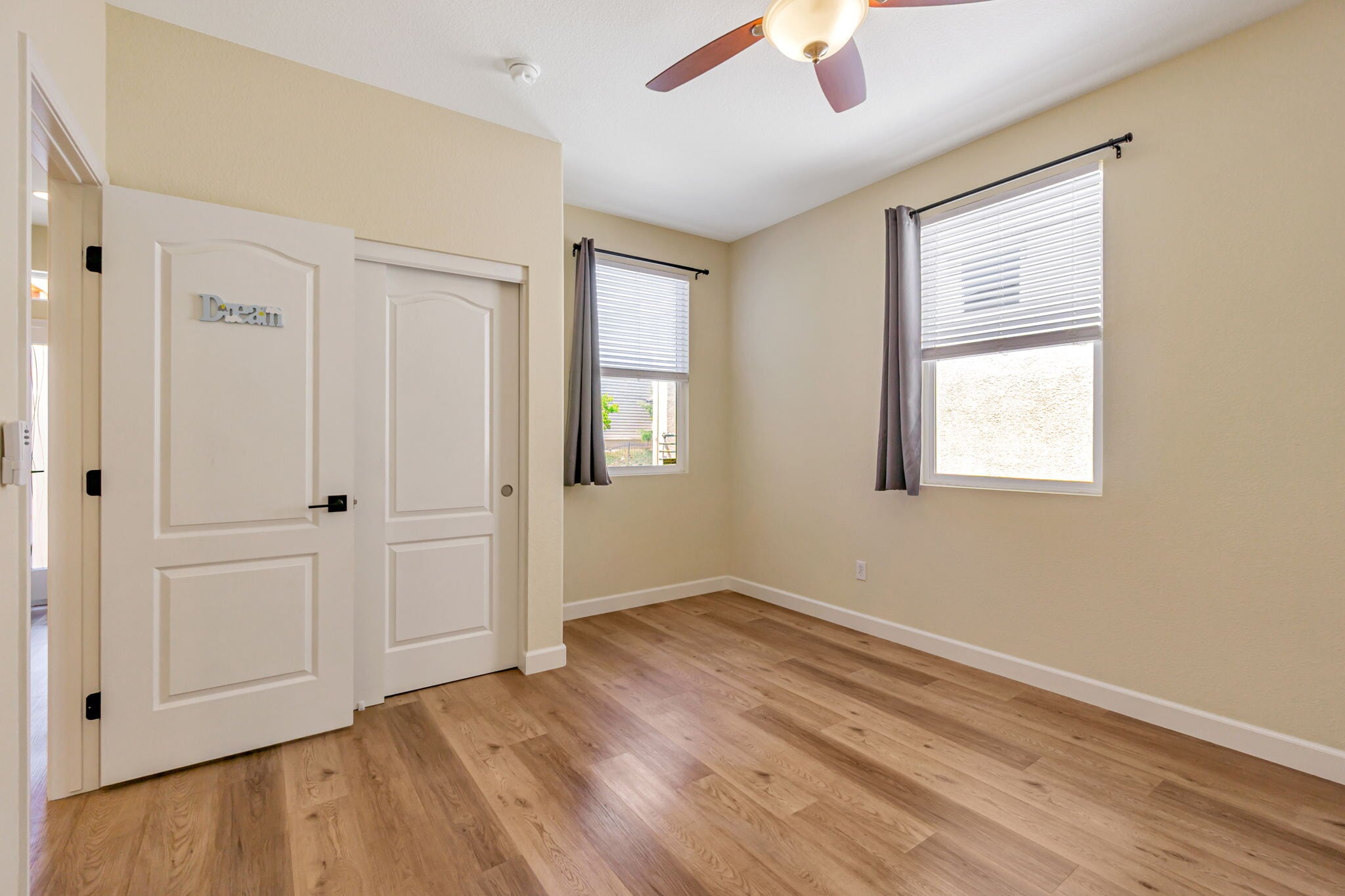 Building Photo - 2678 Deerwood Dr