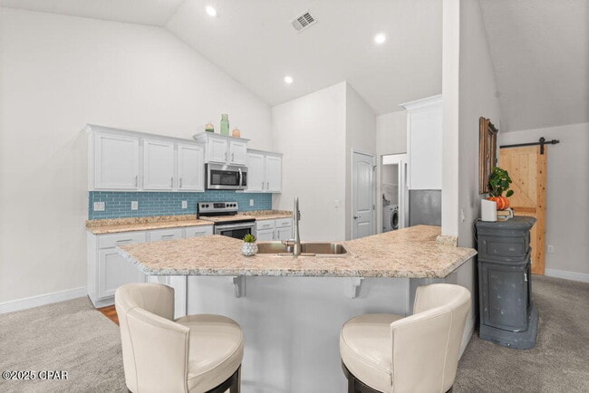 Building Photo - 104 Lake Merial Trail