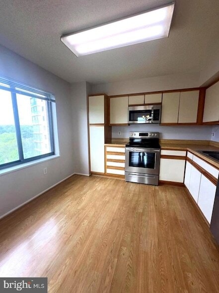 Building Photo - 3310 N Leisure World Blvd