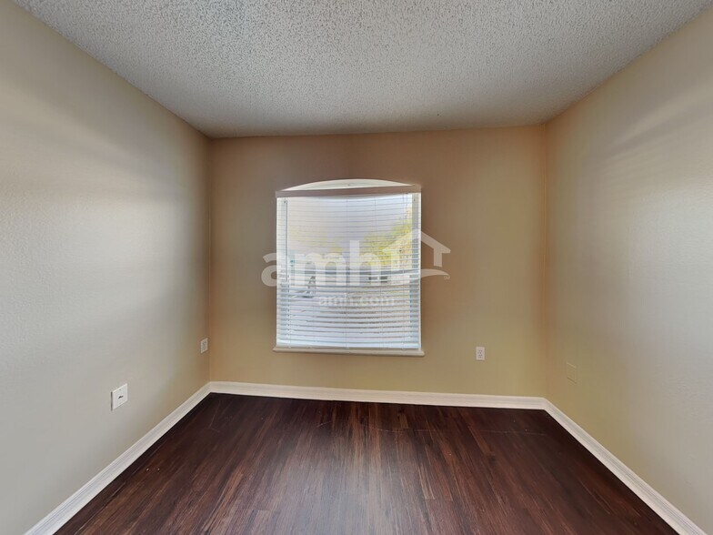 Building Photo - 12605 Parkbury Dr