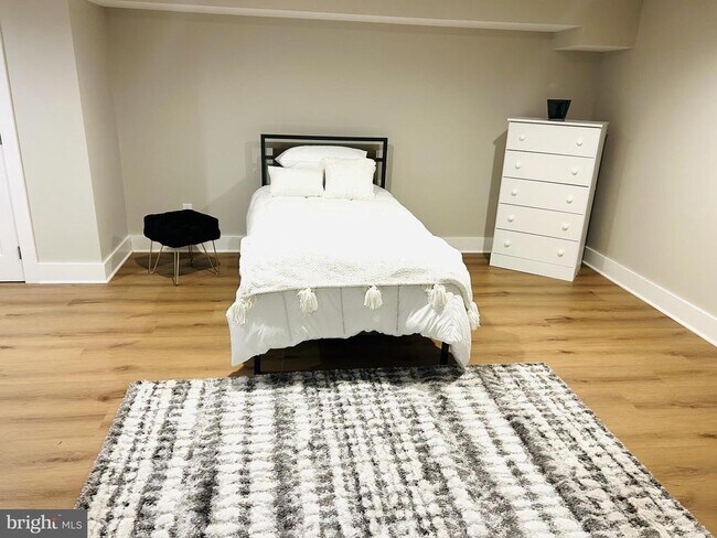 Building Photo - 1516 Hamilton St NW