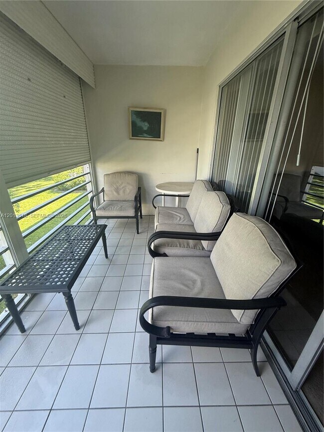 Building Photo - 4401 Martinique Ct