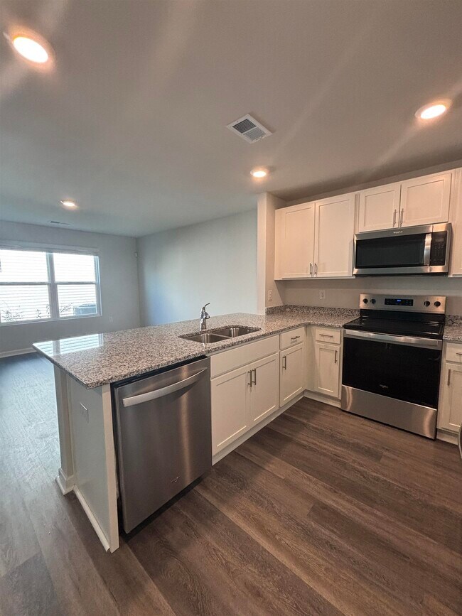 Building Photo - 160 Harvest Gold Dr