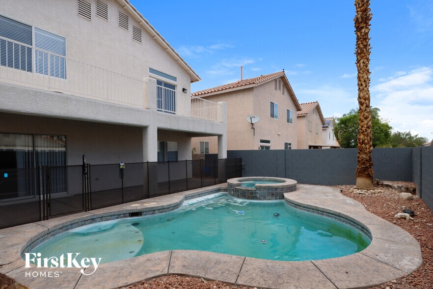 Building Photo - 9964 S Trailing Vine St