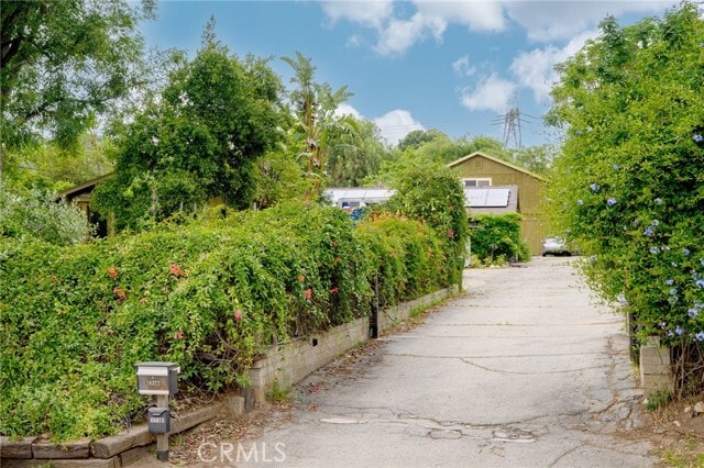 Building Photo - 10377 McBroom St