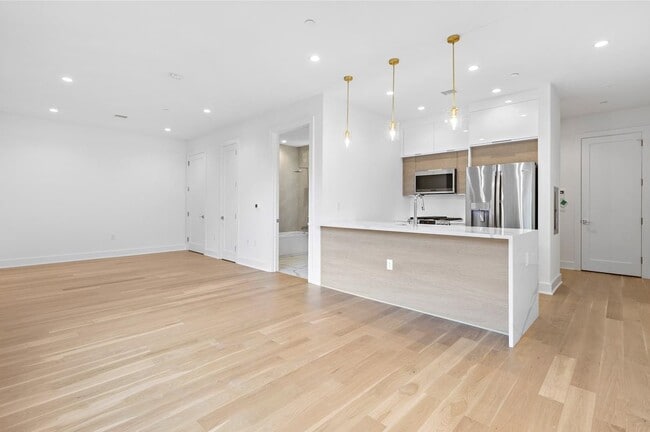 Building Photo - 6025 JFK Blvd E