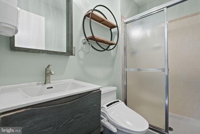 Building Photo - 6446 Shannon Station Ct