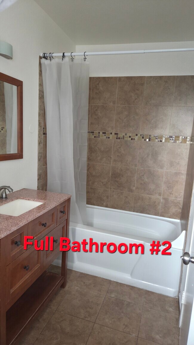 Building Photo - 33555 Date Palm Dr