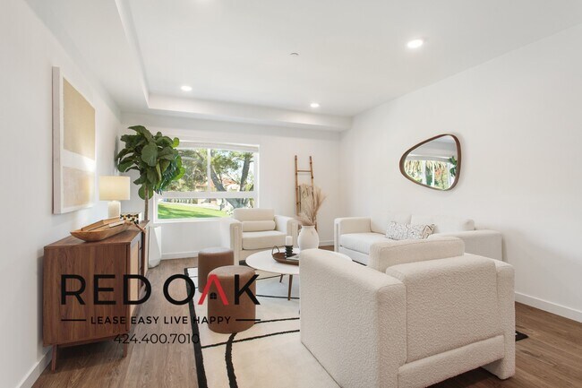 Building Photo - 1011-1013 Everett St-A-103