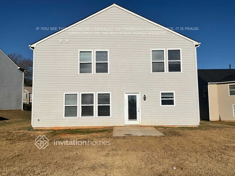 Building Photo - 513 Zander Woods Ct