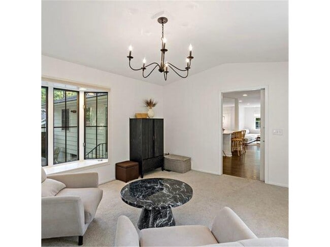 Building Photo - 4520 Vandervork Ave