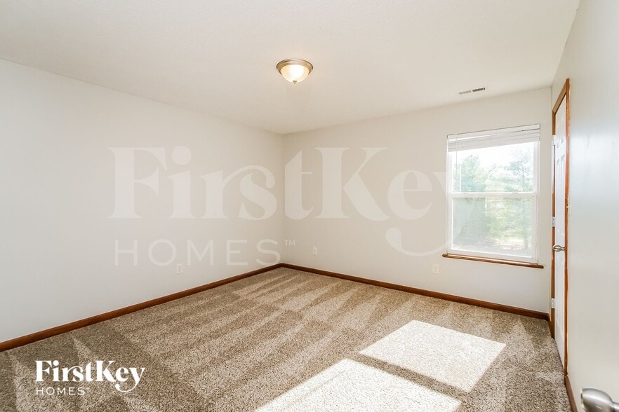 Building Photo - 4503 W Easy St