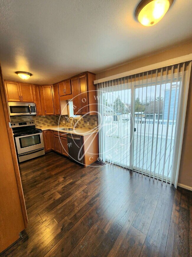 Building Photo - 9450 Millcroft Rd
