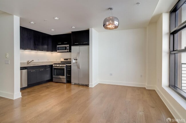 Building Photo - 181 O'Farrell St