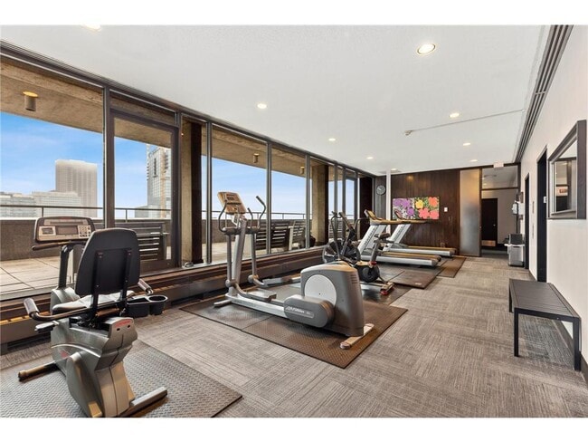 Building Photo - 15 S 1st St