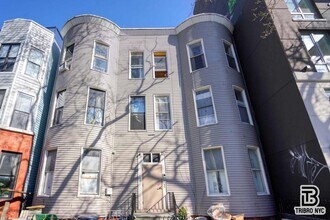 Building Photo - 4 bedroom in BROOKLYN NY 11221