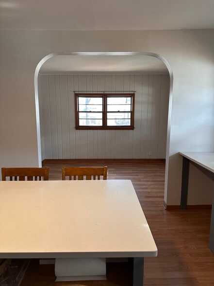 Den/Dining room - 1628 California St NE