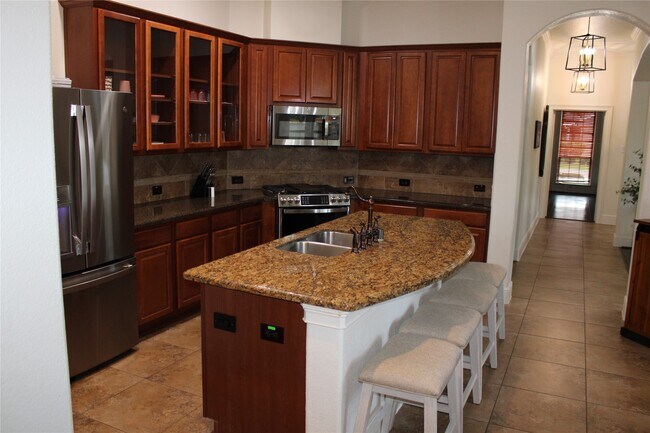Building Photo - 130 E Lasting Spring Cir