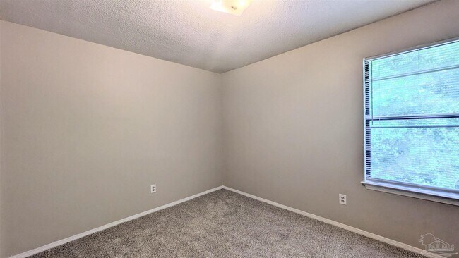 Building Photo - 6435 Lanier Dr