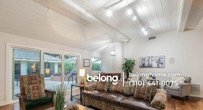 Building Photo - 22243 Craggyview St