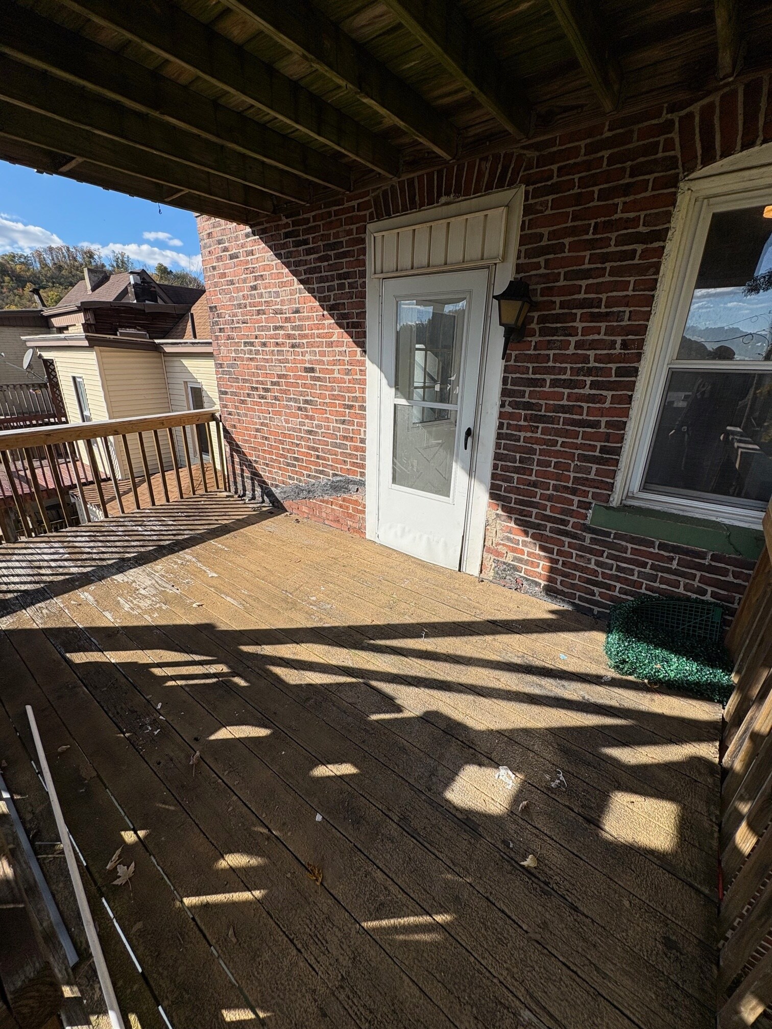 Building Photo - 543 3rd St