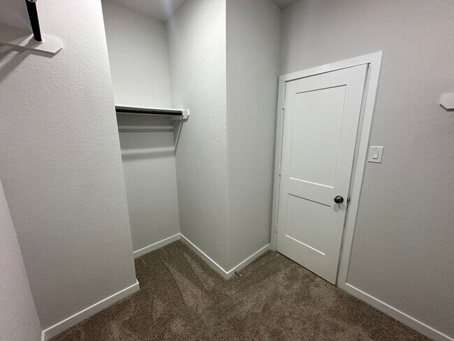 Building Photo - Brand New Modern 3-Bedroom Home with Upgra...