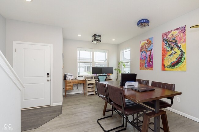 Building Photo - 6763 Cardiff Dr