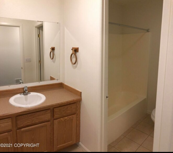 Building Photo - 3001 N Chandelle Ct