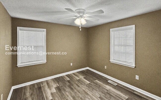 Building Photo - 4756 Hand Ln