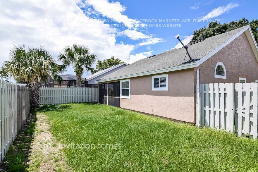 Building Photo - 2742 Falling Tree Cir