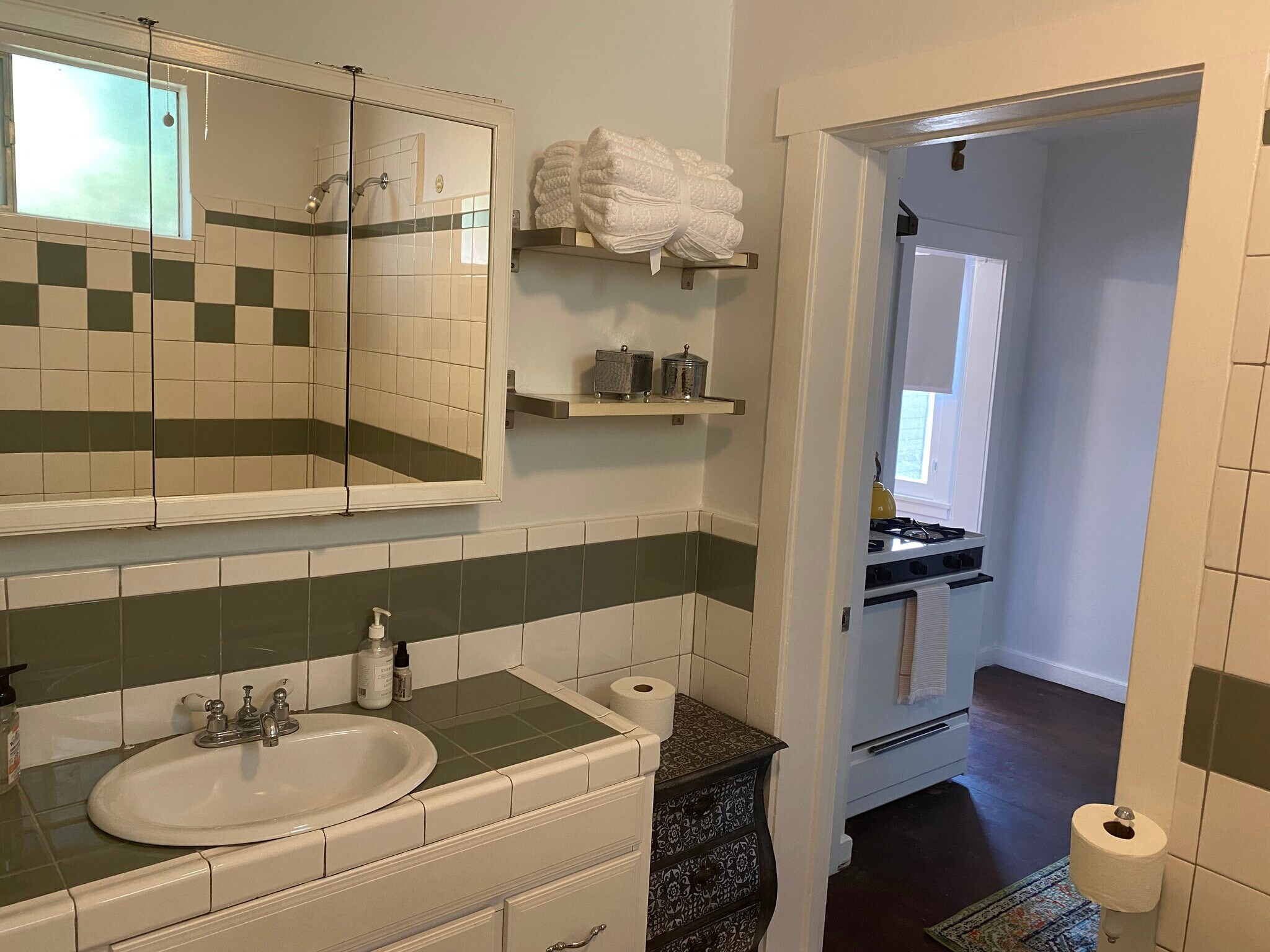 Building Photo - 152 N Bonnie Ave