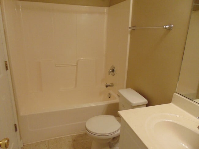 Building Photo - 1204 Bison Way
